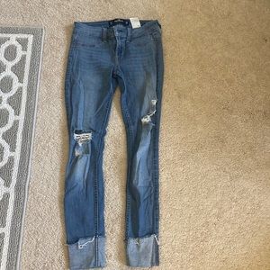 Hollister Low rise Jean Leggings / Jeggings. Size 3L.